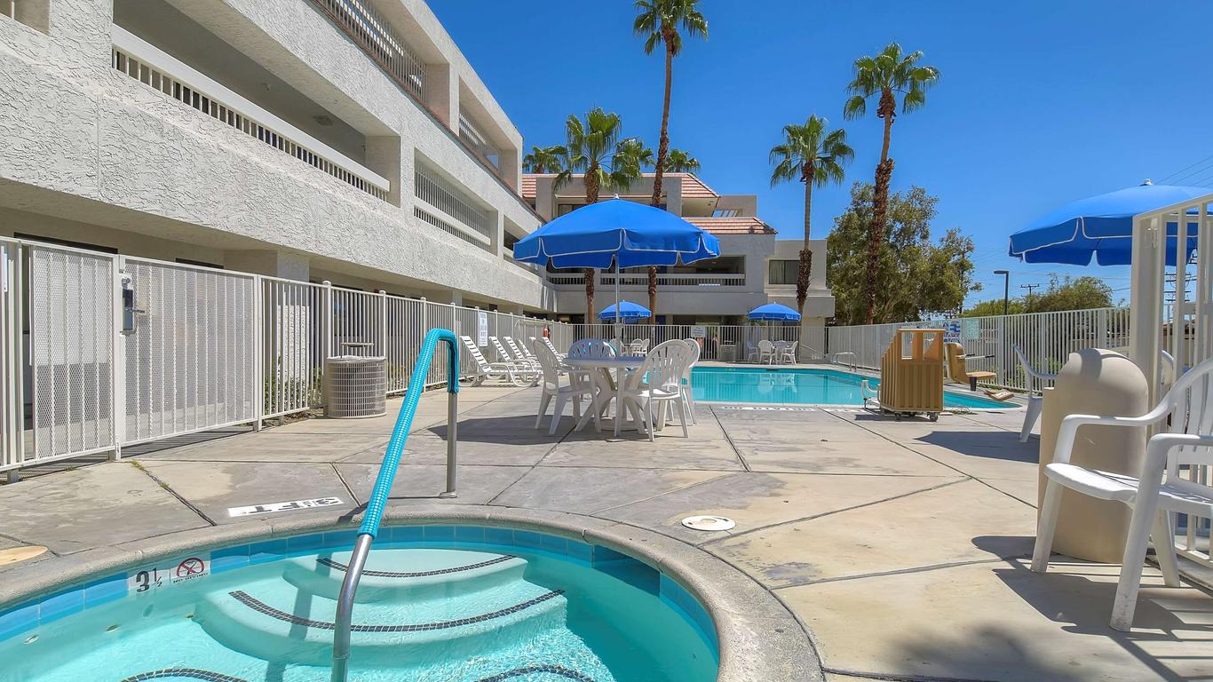 Motel 6-Palm Springs, Ca - Downtown à partir de 48 €. Hôtels à Palm Springs  - KAYAK