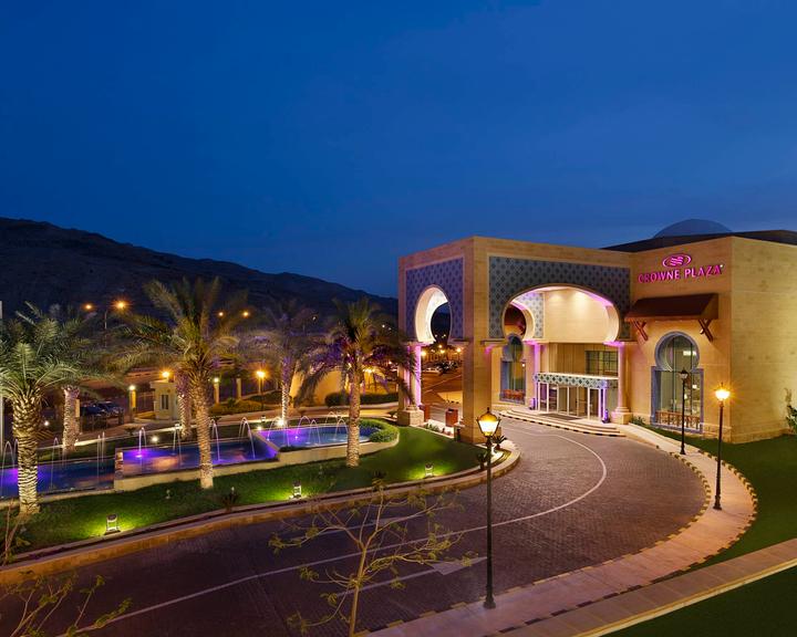 Crowne Plaza Jordan - Dead Sea Resort & Spa à partir de 90 €. Complexes  hôteliers à Sweimeh - KAYAK