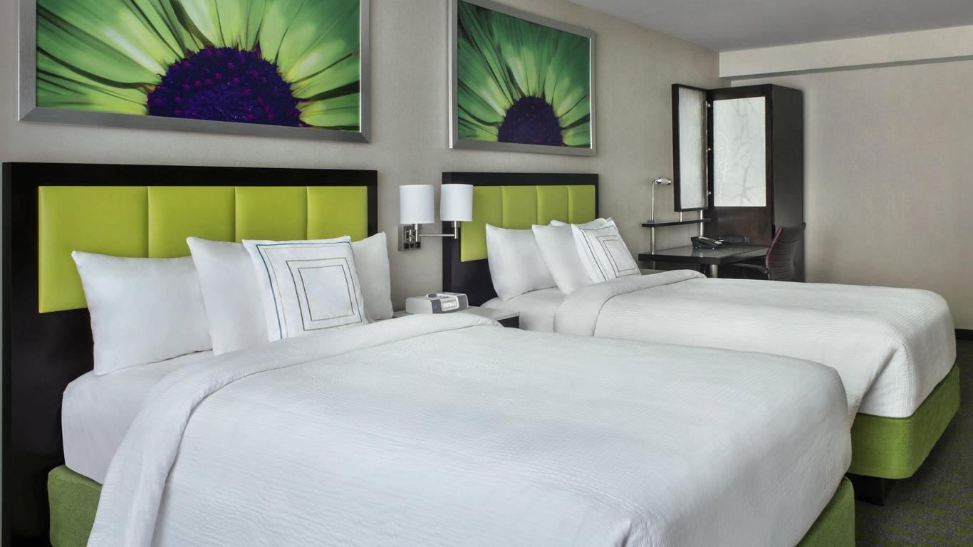 SpringHill Suites by Marriott New York Midtown Manhattan/Fifth Avenue à  partir de 23 €. Hôtels à New York - KAYAK