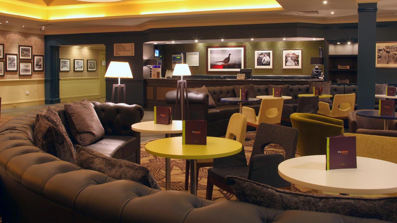 DoubleTree by Hilton Edinburgh Airport à partir de 94 €. Hôtels à Édimbourg  - KAYAK