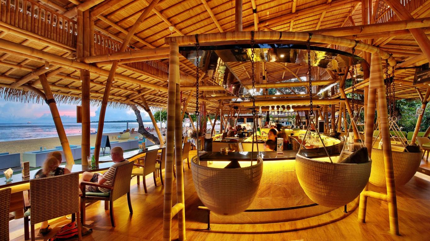 Prama Sanur Beach Bali à partir de 33 €. Hôtels à Denpasar - KAYAK